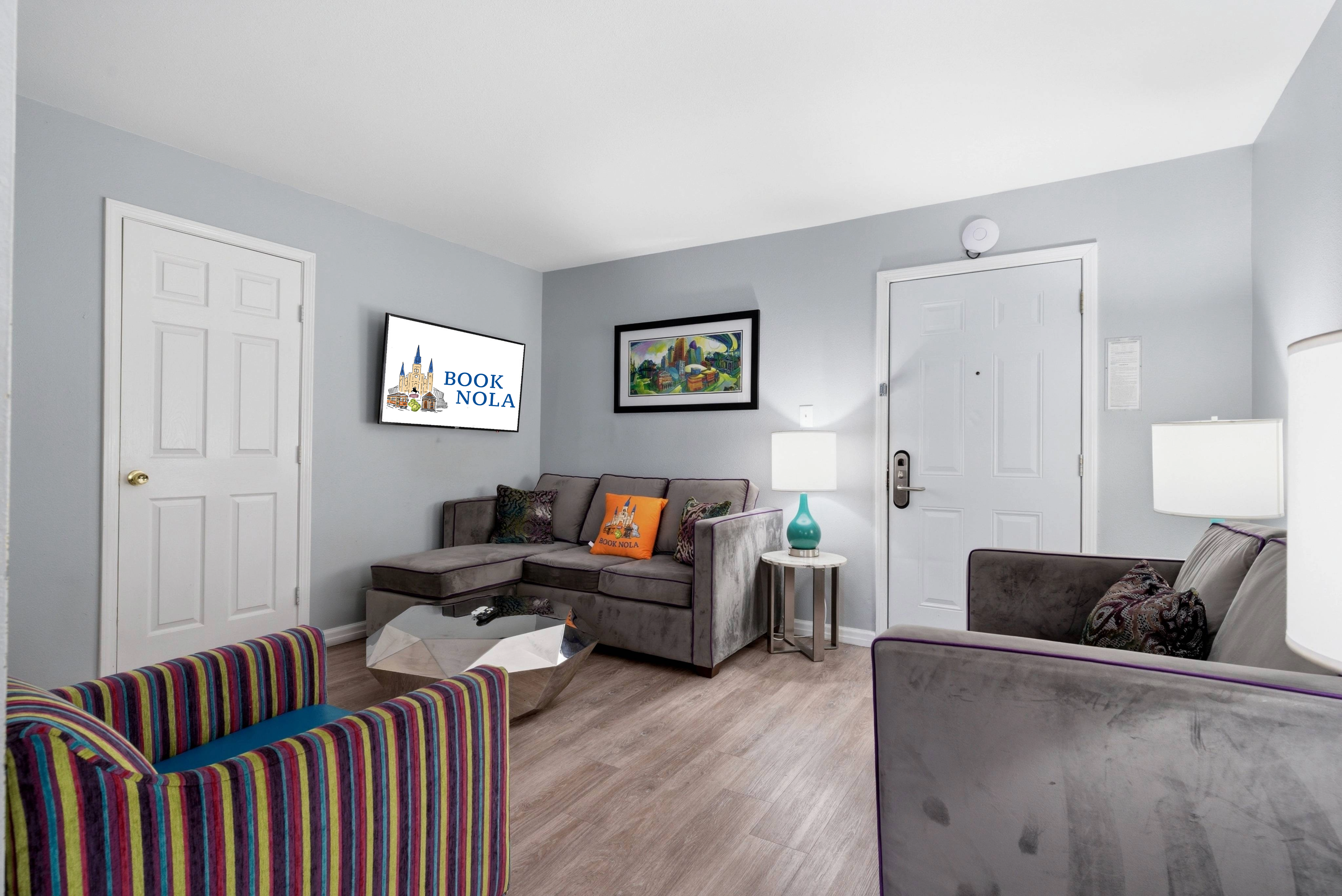 Modern Décor with Comfortable Seating