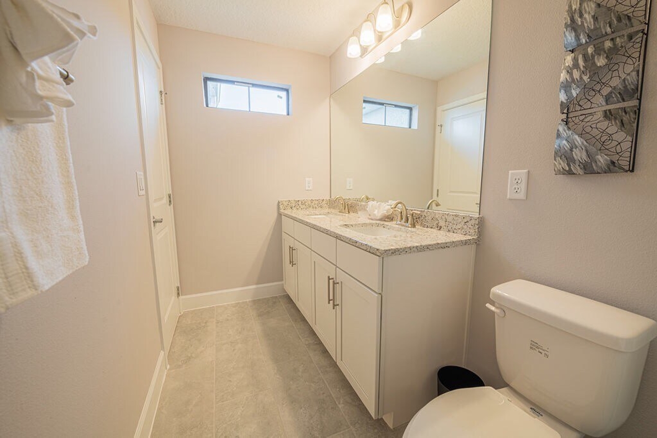 Our elegant and spacious bathroom comes with all the basics. Enjoy a relaxing shower, a refreshing retreat after a day of adventures.