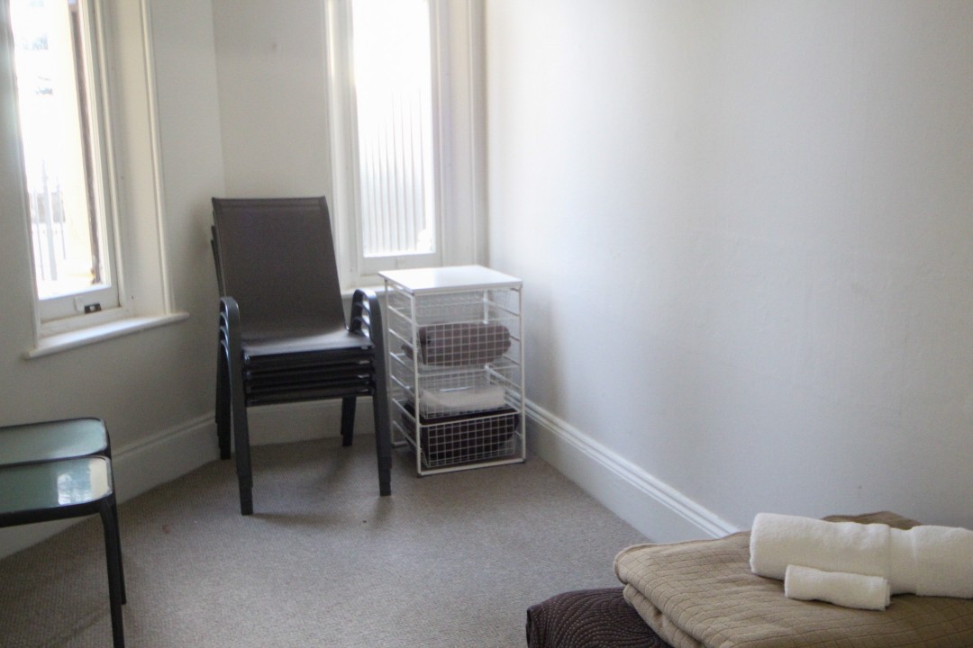 Beachfront unit accommodates up to 6 guests, ideal for families or small groups.