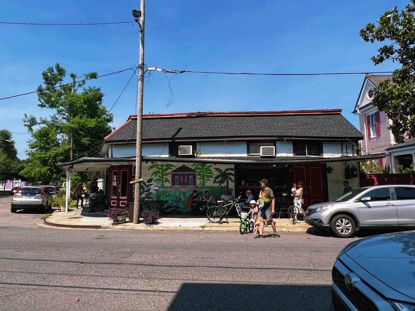 Tout de Suite Cafe has amazing breakfast and lunch. Just a few blocks away.