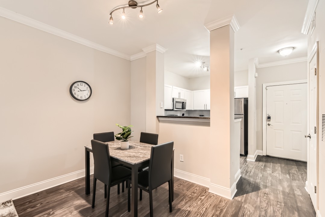 Crest at Midtown · Unit 4218 1/1