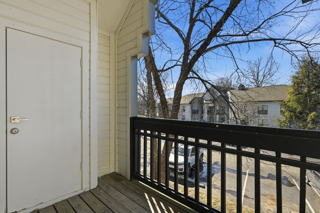 Taylor at 502 · Unit unit 2103-201 2/2