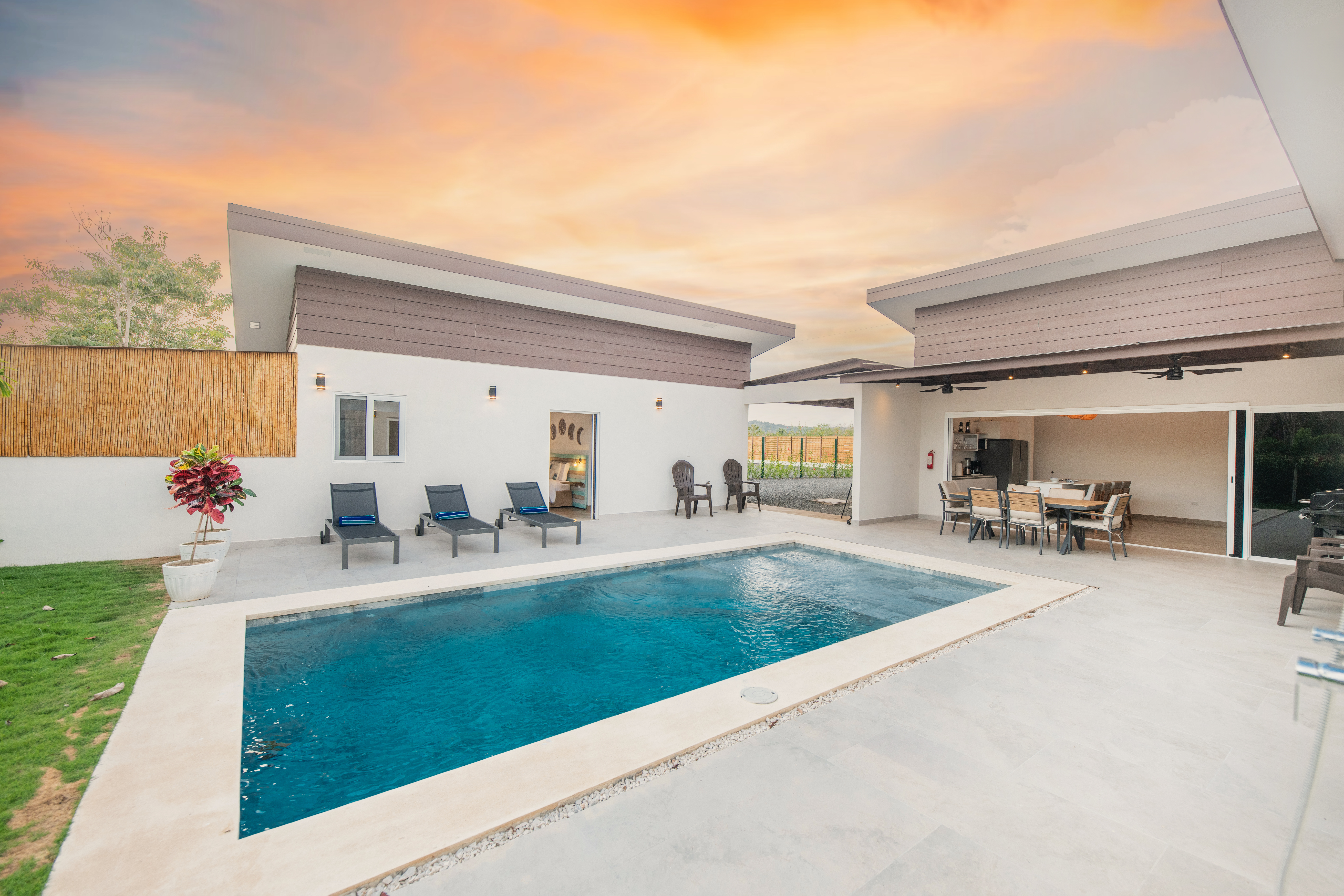 Triskele- Ocean & Sky by Vacation Pura Vida