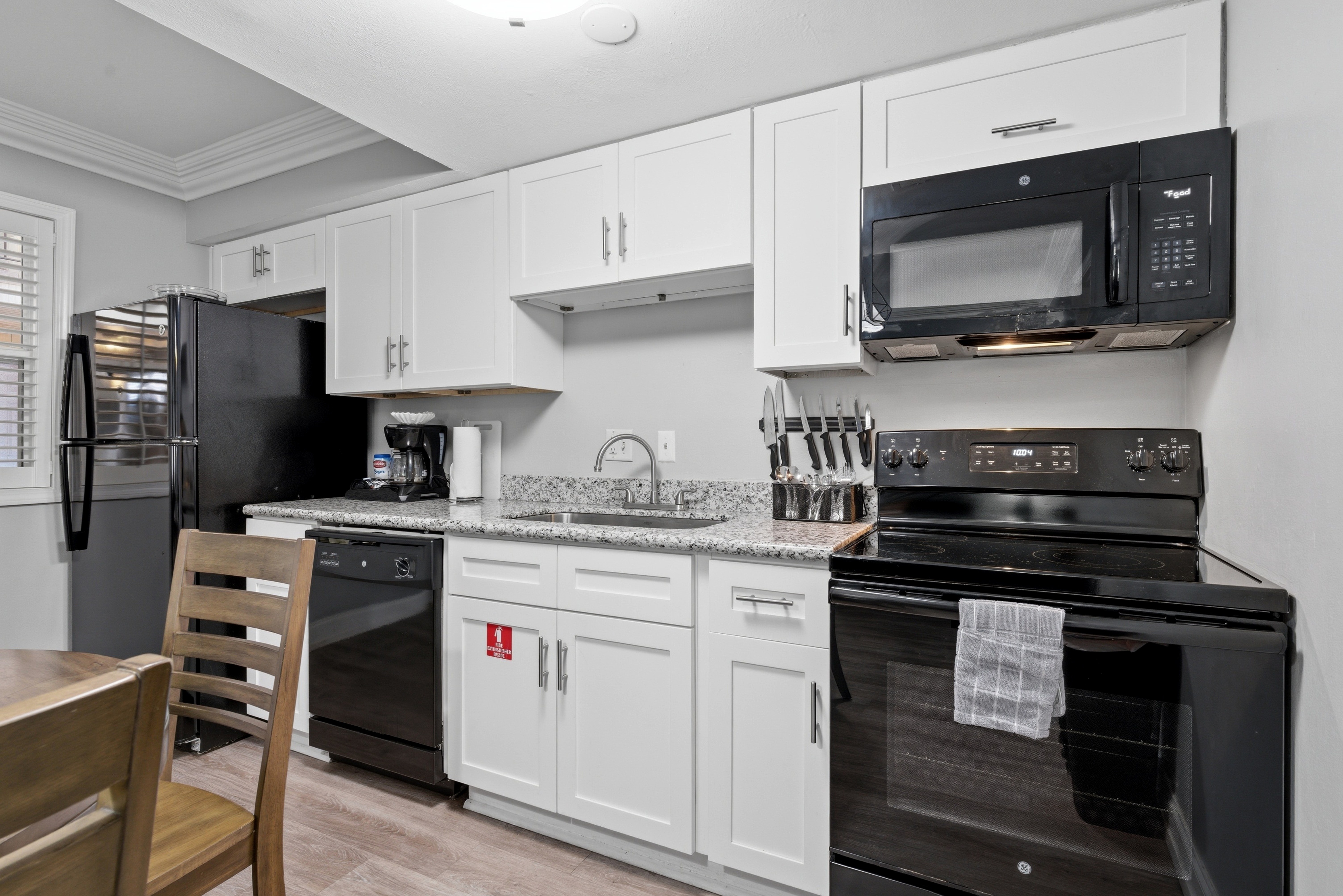 Fully equipped modern kitchen