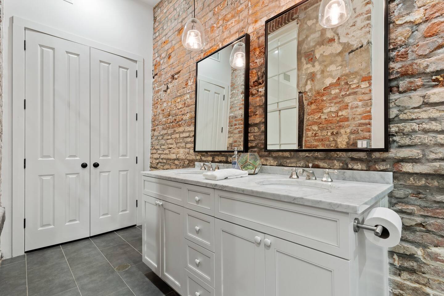 Bathroom with dual sinks perfect for groups |Ensuite Bathroom for bedroom 4