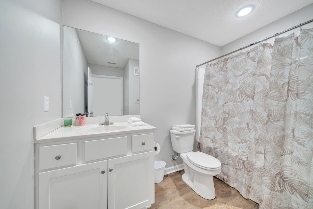Stonecrest 713, · Unit 2/2
