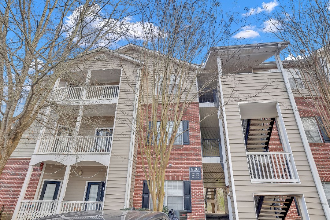 The Avenues of Lakeshore · Unit 2608 2/1