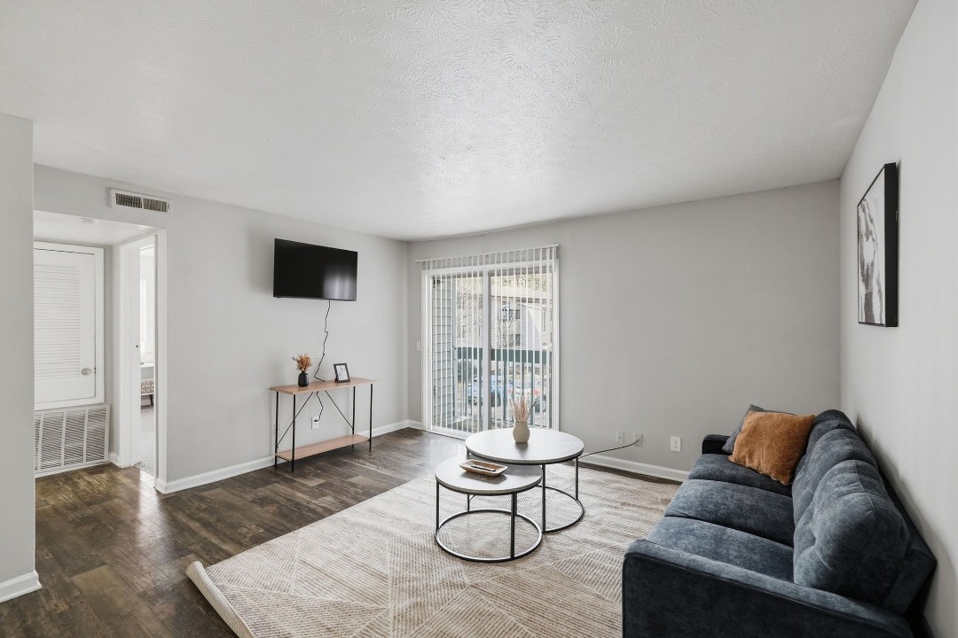 Tucker Square 1/1 · Unit 1314G