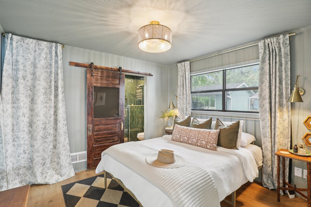 The suite features luxury linens and private full bath with gorgeous ...