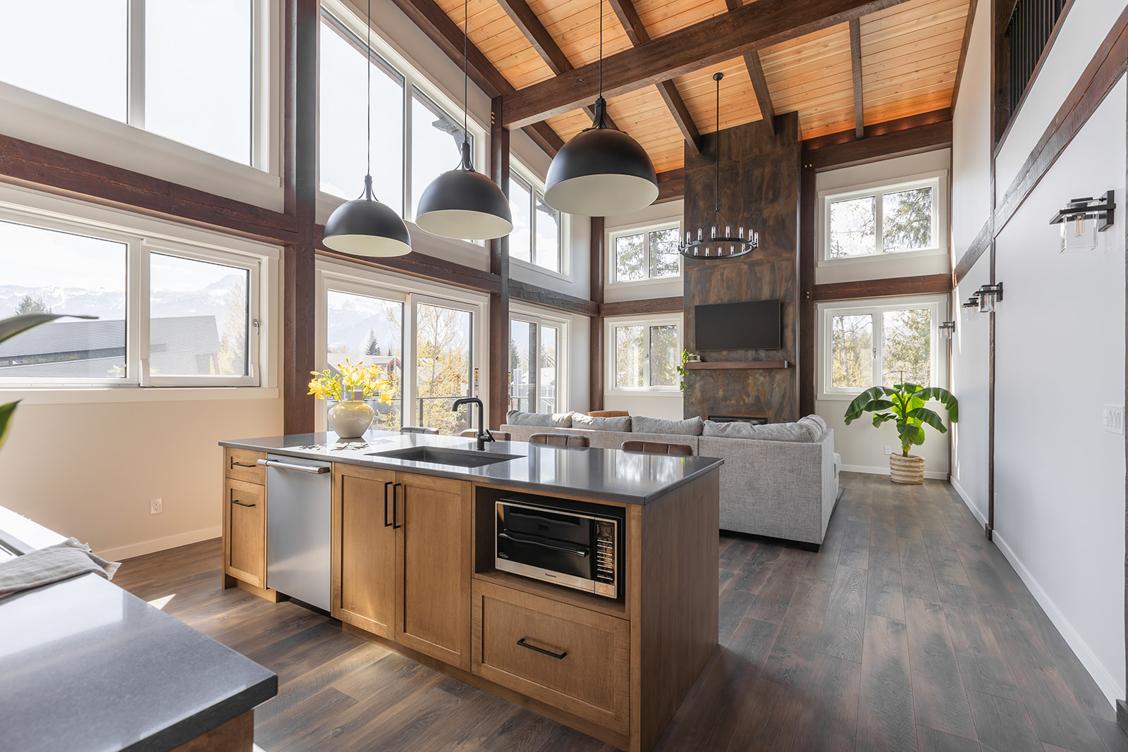Timberline Guesthouse in Revelstoke, BC