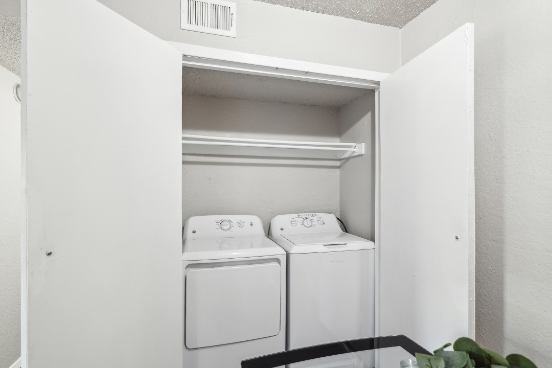 The Landry · Unit 278 2/1