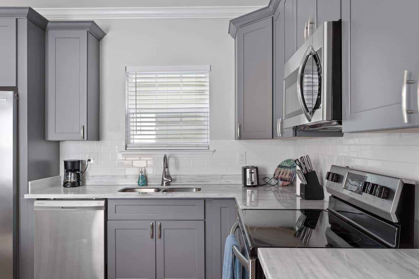 Kitchen Coffee maker, toaster, microwave, dishwasher and more. All appliances for your personal use!